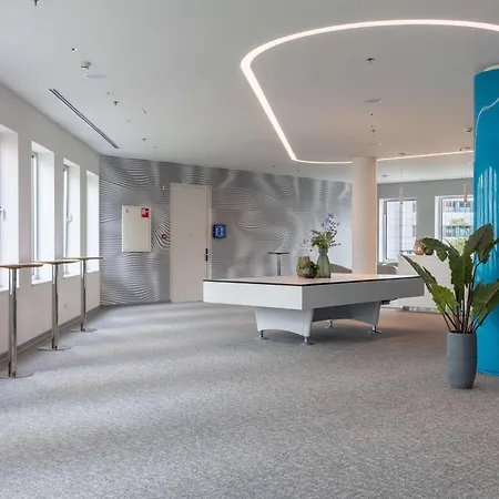 Park By Radisson West Hotel