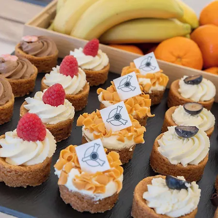 Hotel Park By Radisson West