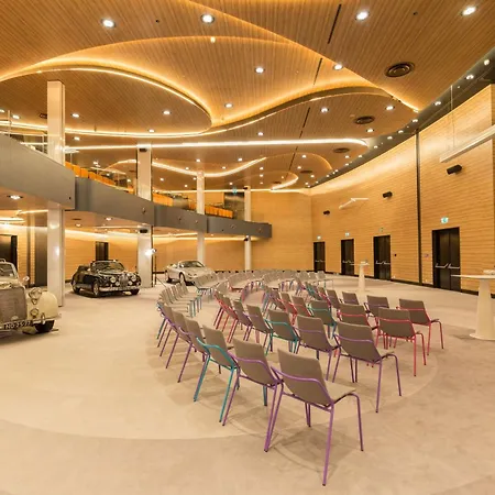 מלון Park By Radisson West 4*