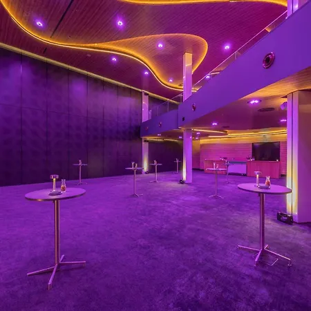 Szálloda Park By Radisson West 4*