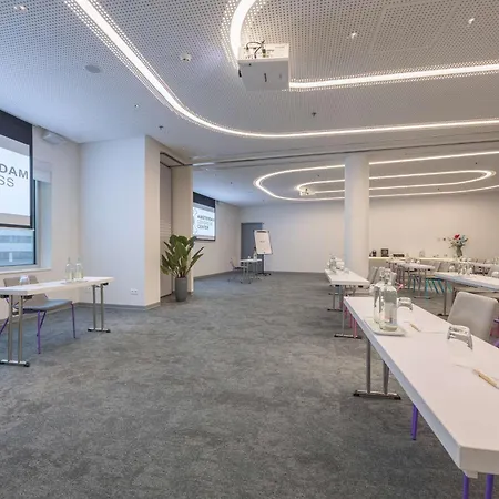 Szálloda Park By Radisson West 4*