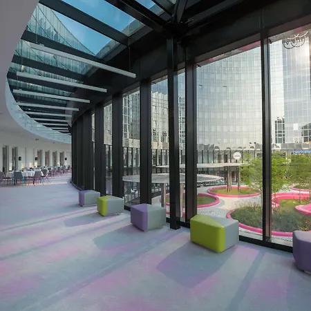 Park By Radisson West Отель