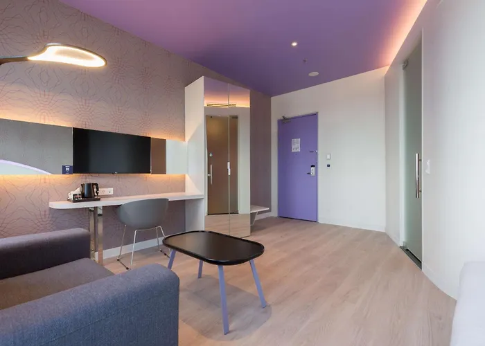 מלון Park By Radisson West