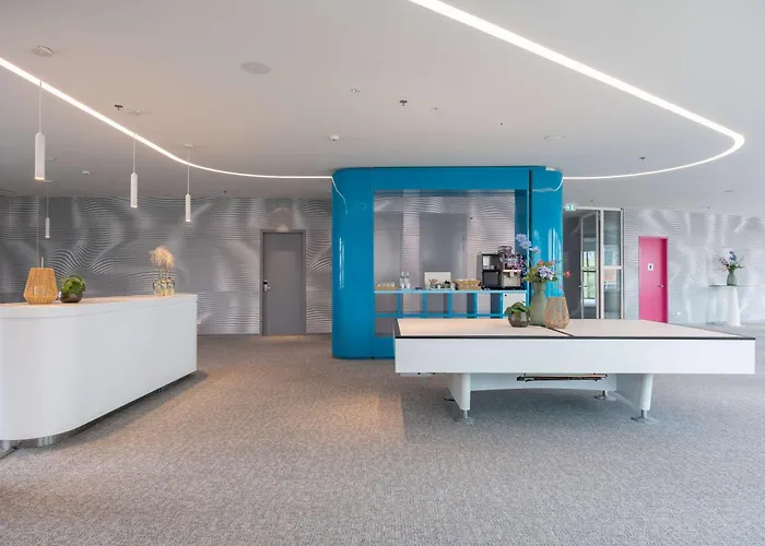 Park By Radisson West מלון