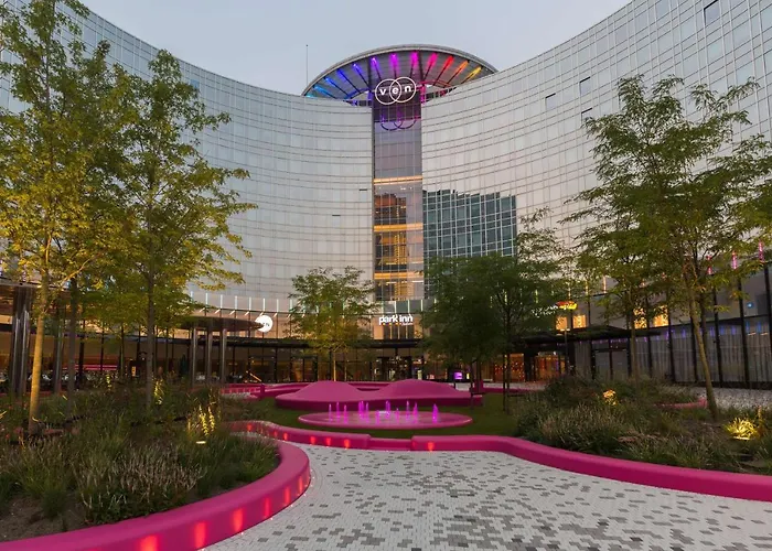 מלון Park By Radisson West