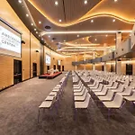 Hotel Park By Radisson West